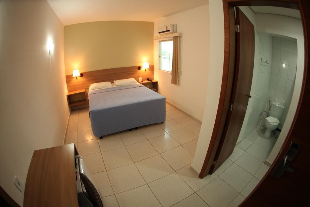 Hotel Larison Economy à Pôrto Velho Extérieur photo