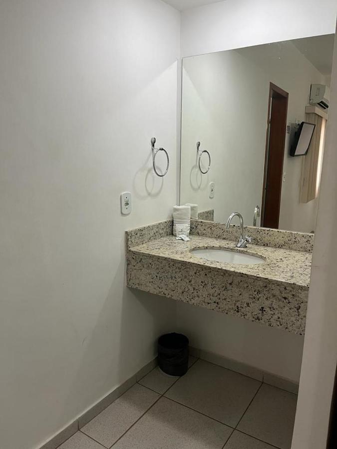 Hotel Larison Economy à Pôrto Velho Extérieur photo