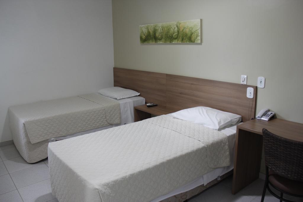 Hotel Larison Economy à Pôrto Velho Extérieur photo